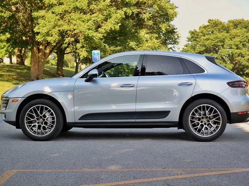 Used 2015 Porsche Macan S AWD/4WD image 23