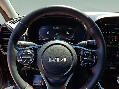 Used 2023 Kia Soul GT-Line FWD image 16