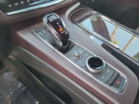 Used 2023 Cadillac Escalade ESV Sport Platinum w/ LPO, ONYX Package image 15