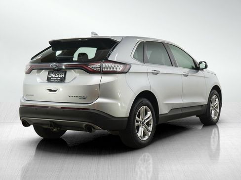 Used 2017 Ford Edge Titanium w/ Technology Package AWD/4WD image 5