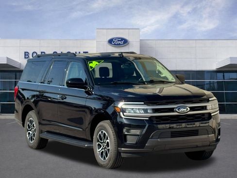 Used 2024 Ford Expedition Max XLT AWD/4WD image 2