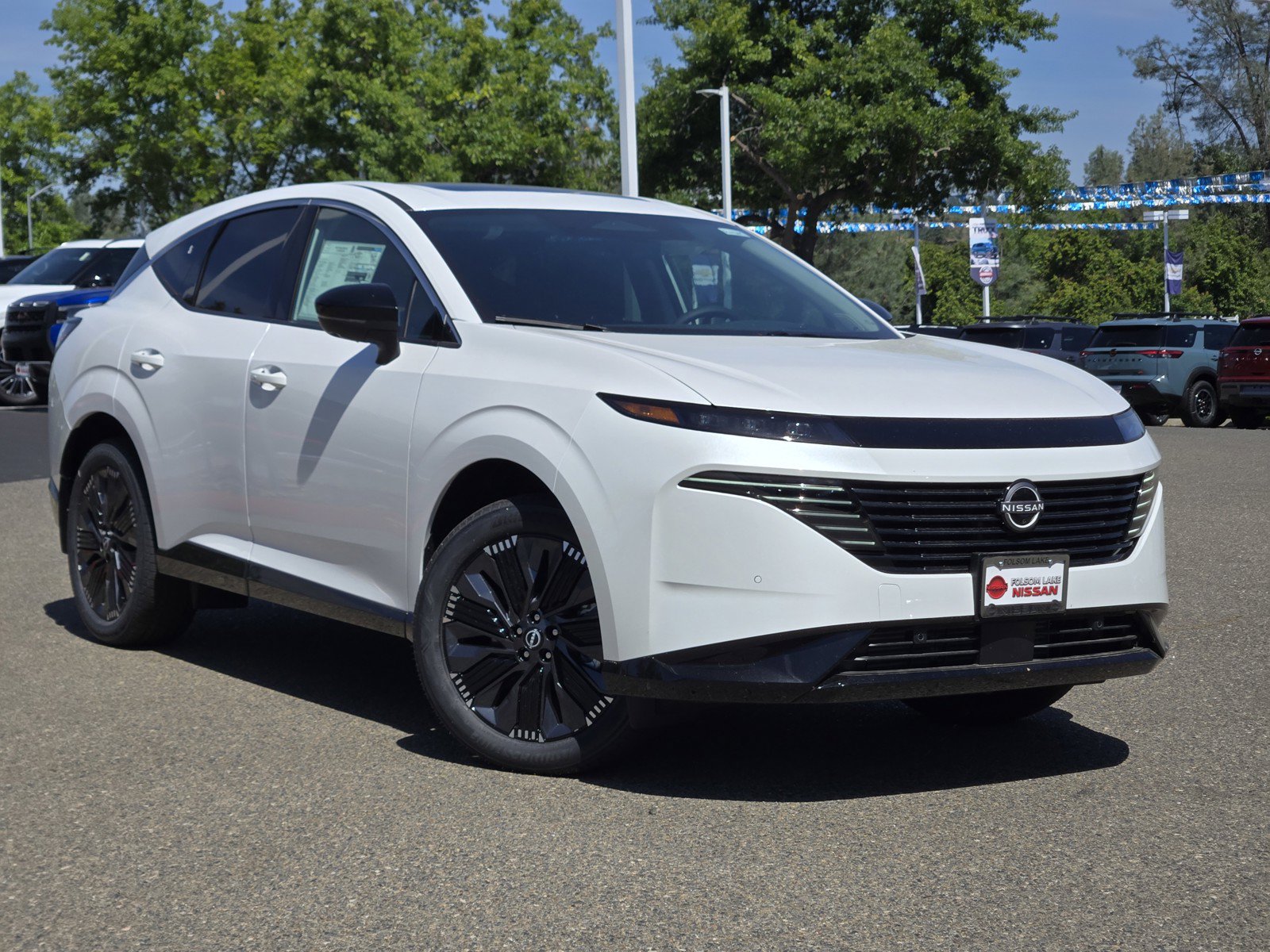 New 2026 Nissan Murano Platinum w/ Cargo Package AWD/4WD image 1