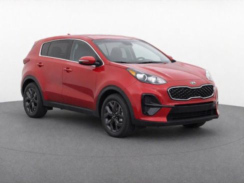 Used 2022 Kia Sportage LX w/ LX FWD Value Edition Package image 3