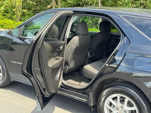 Used 2024 Chevrolet Equinox LT AWD/4WD image 12