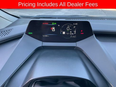 Used 2025 Toyota Prius Plug-In Hybrid FWD image 10