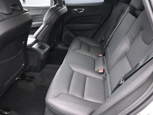 Used 2025 Volvo XC60 B5 Plus AWD/4WD image 23