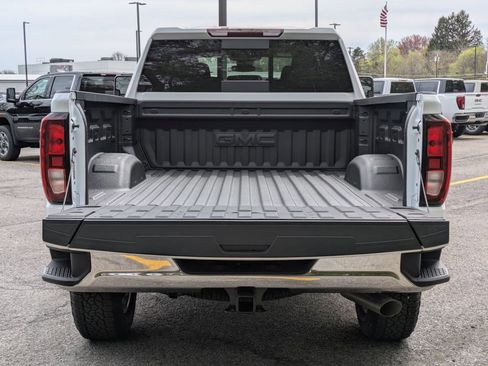 New 2026 GMC Sierra 2500 SLE w/ SLE Value Package; AWD/4WD image 34