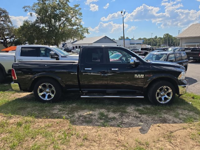 Used 2017 RAM 1500 Laramie w/ Convenience Group AWD/4WD image 2