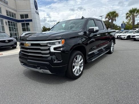 Used 2024 Chevrolet Silverado 1500 High Country w/ Technology Package AWD/4WD image 1