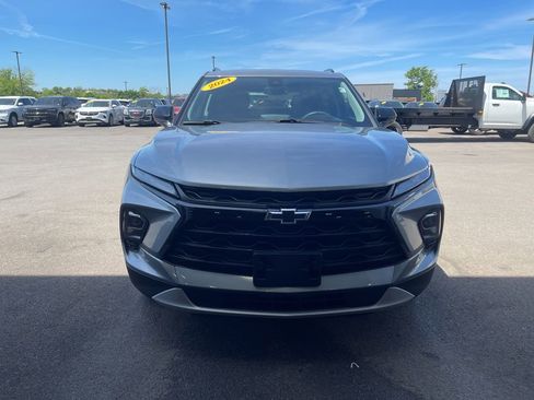 Used 2024 Chevrolet Blazer LT w/ Convenience Package AWD/4WD image 2