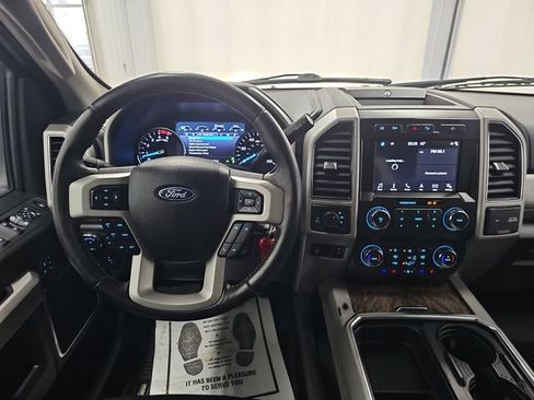 Used 2019 Ford F350 Lariat w/ Chrome Package image 13