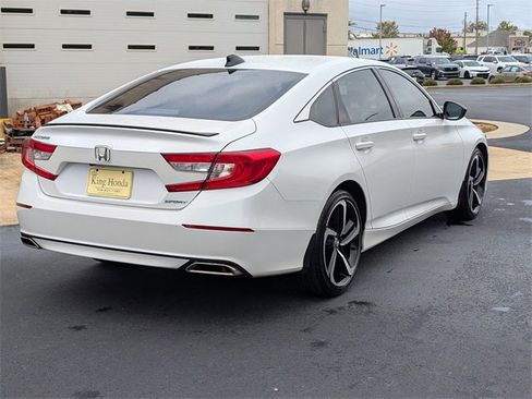 Used 2022 Honda Accord Sport image 8