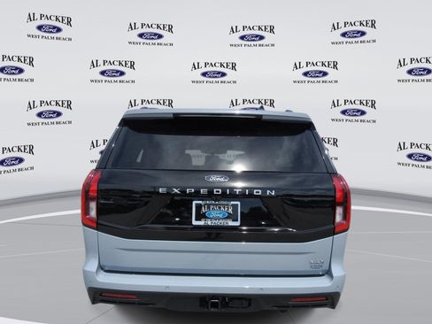 New 2027 Ford Expedition Max Active RWD image 4