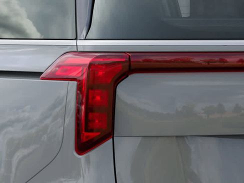 New 2026 Kia Carnival EX FWD image 11