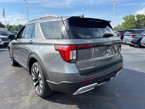 Used 2025 Ford Explorer Platinum w/ LUX Leather Package AWD/4WD image 9