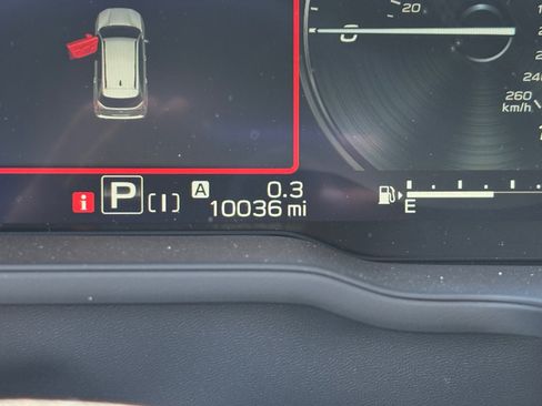 Used 2025 Subaru Forester Touring image 11