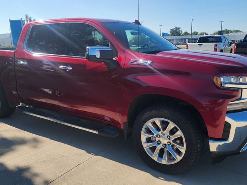 Used 2020 Chevrolet Silverado 1500 LTZ w/ LTZ Plus Package AWD/4WD image 3