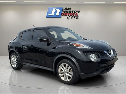 Used 2016 Nissan Juke S FWD image 3