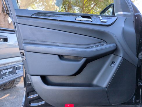 Used 2018 Mercedes-Benz GLE 43 AMG 4MATIC image 28