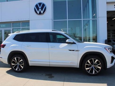 New 2026 Volkswagen Atlas SEL Premium R-Line AWD/4WD image 3