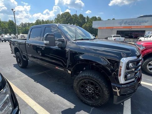 Used 2024 Ford F350 Lariat w/ Lariat Ultimate Package AWD/4WD image 3