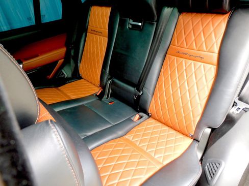 Used 2017 Land Rover Range Rover SV Autobiography Dynamic image 16