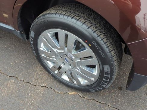 Used 2010 Ford Edge Limited image 11