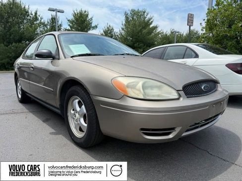 Used 2004 Ford Taurus SE FWD image 1