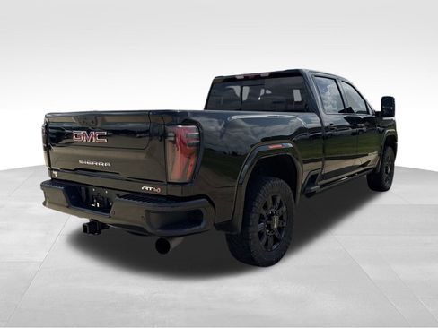Used 2024 GMC Sierra 2500 AT4 w/ AT4 Premium Plus Package image 5