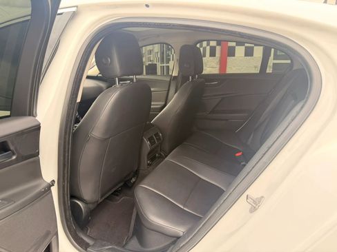 Used 2017 Jaguar XE RWD image 23