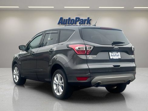 Used 2017 Ford Escape SE AWD/4WD image 5