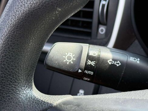 Used 2018 Kia Sorento FWD image 21