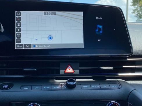 New 2025 Hyundai Elantra SEL image 15