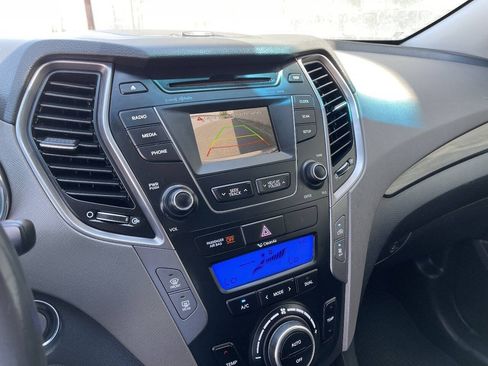 Used 2016 Hyundai Santa Fe SE w/ Option Group 02 AWD/4WD image 14
