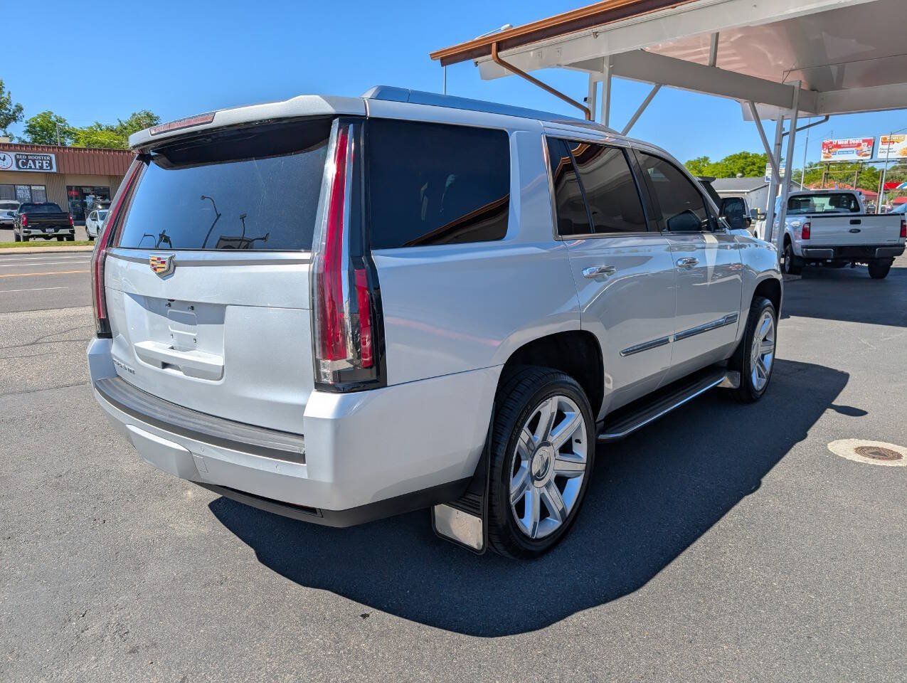 Used 2016 Cadillac Escalade Premium AWD/4WD image 7