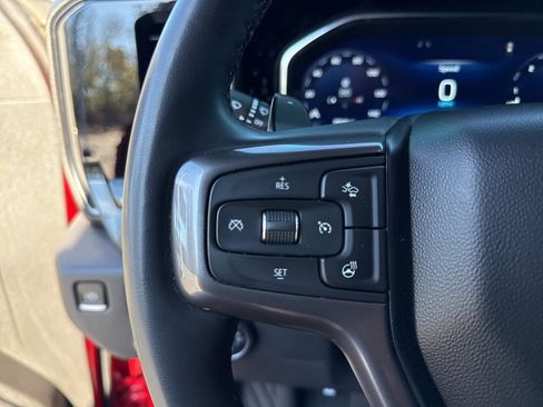 Used 2023 Chevrolet Silverado 1500 ZR2 image 21