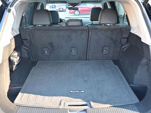 Used 2023 Nissan Rogue SV w/ SV Premium B Package image 20