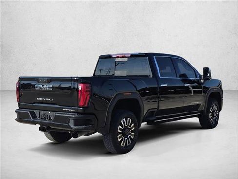 Used 2024 GMC Sierra 3500 Denali Ultimate image 5