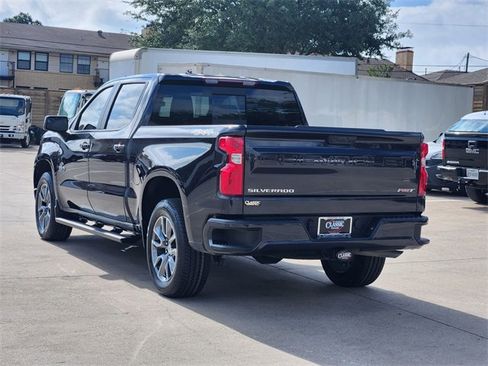 Used 2024 Chevrolet Silverado 1500 RST w/ Convenience Package II AWD/4WD image 3