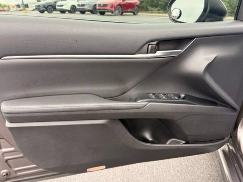 Used 2020 Toyota Camry XSE FWD image 12
