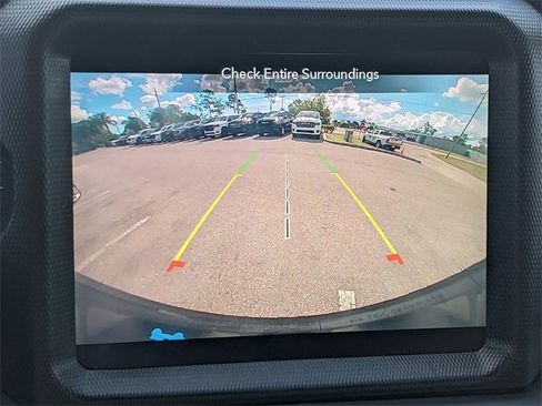 Used 2022 Jeep Wrangler Unlimited Sahara image 22