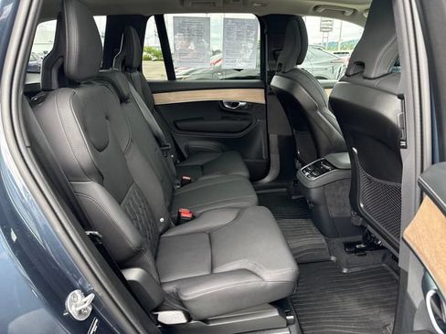 Used 2025 Volvo XC90 B5 Core w/ Protection Package Premier AWD/4WD image 10