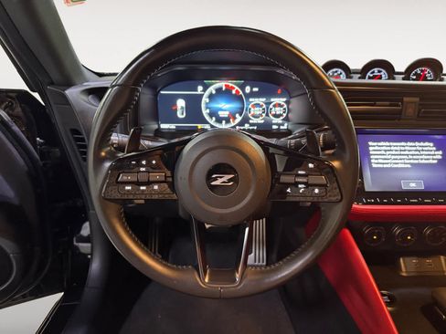 Used 2024 Nissan Z Performance w/ Floor Mat Package RWD image 19