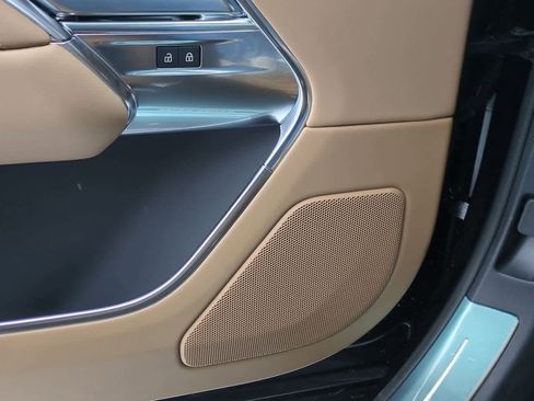 New 2026 Land Rover Range Rover SE image 32