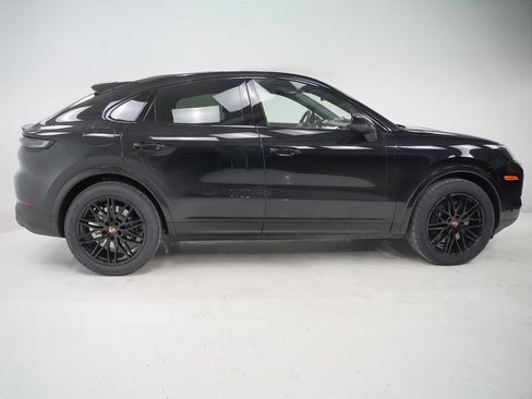 Used 2026 Porsche Cayenne Coupe AWD/4WD image 9