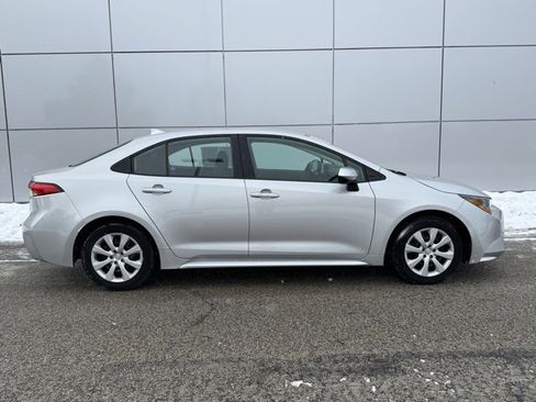 Certified 2024 Toyota Corolla LE image 34