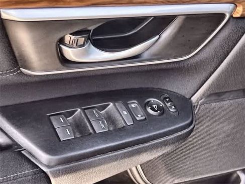 Certified 2021 Honda CR-V EX image 31