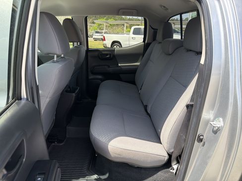 Certified 2022 Toyota Tacoma SR image 31