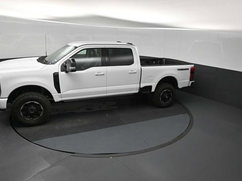 New 2026 Ford F250 Lariat w/ Tremor Off-Road Package AWD/4WD image 27