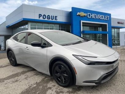 Used 2025 Toyota Prius LE